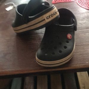 Youth size 1-2 black Crocs